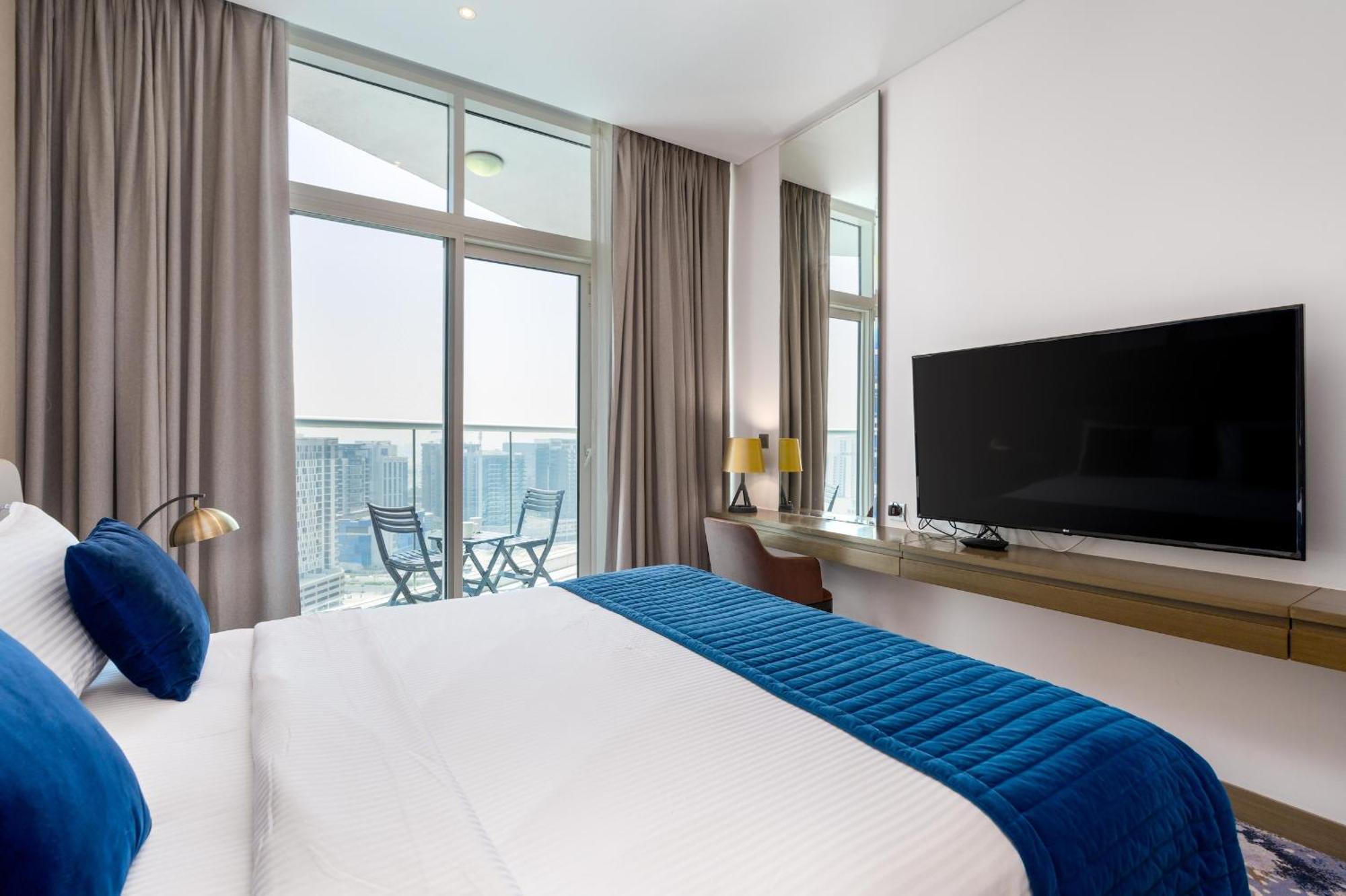 Business Bay With Canal View - Cityapartmentstay Apartment *