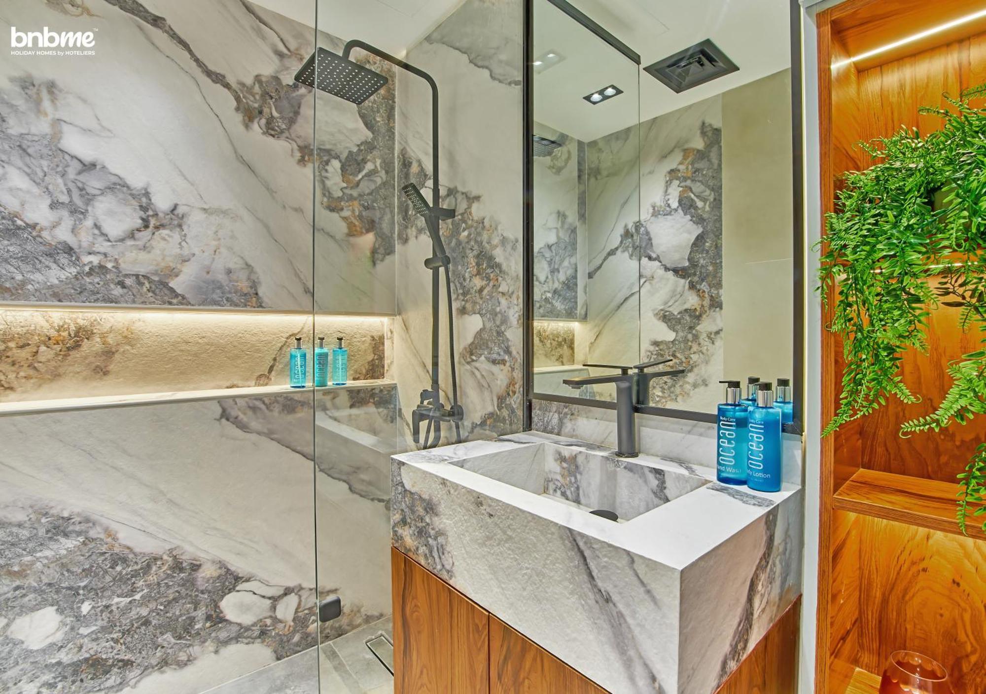 Apartment Bnbmehomes - Silverene Tower Dubai