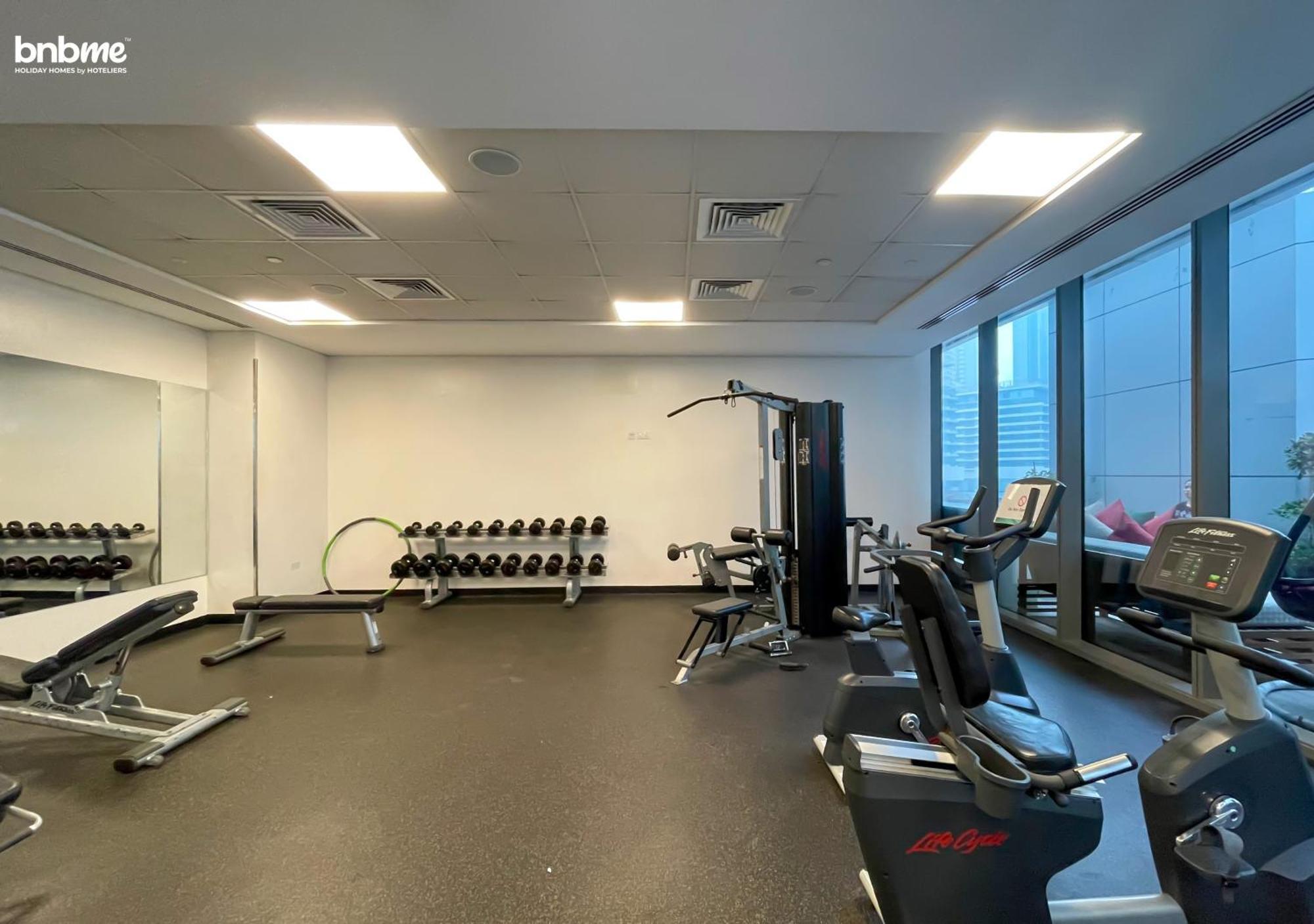 Bnbmehomes - Silverene Tower Apartment *
