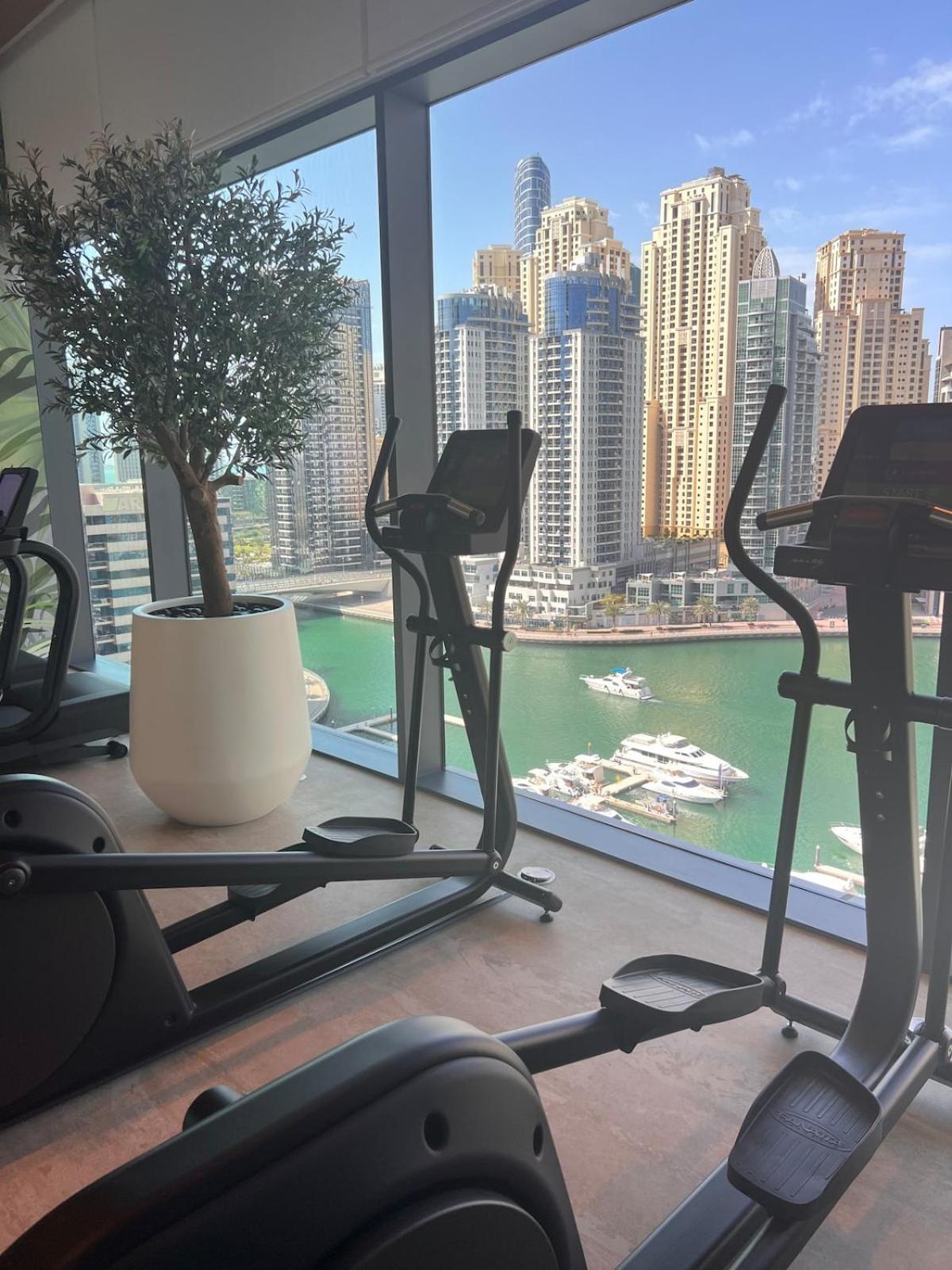 Luxe Nauticalstyle 2bd In Vida Yachtclub Apartment Dubai