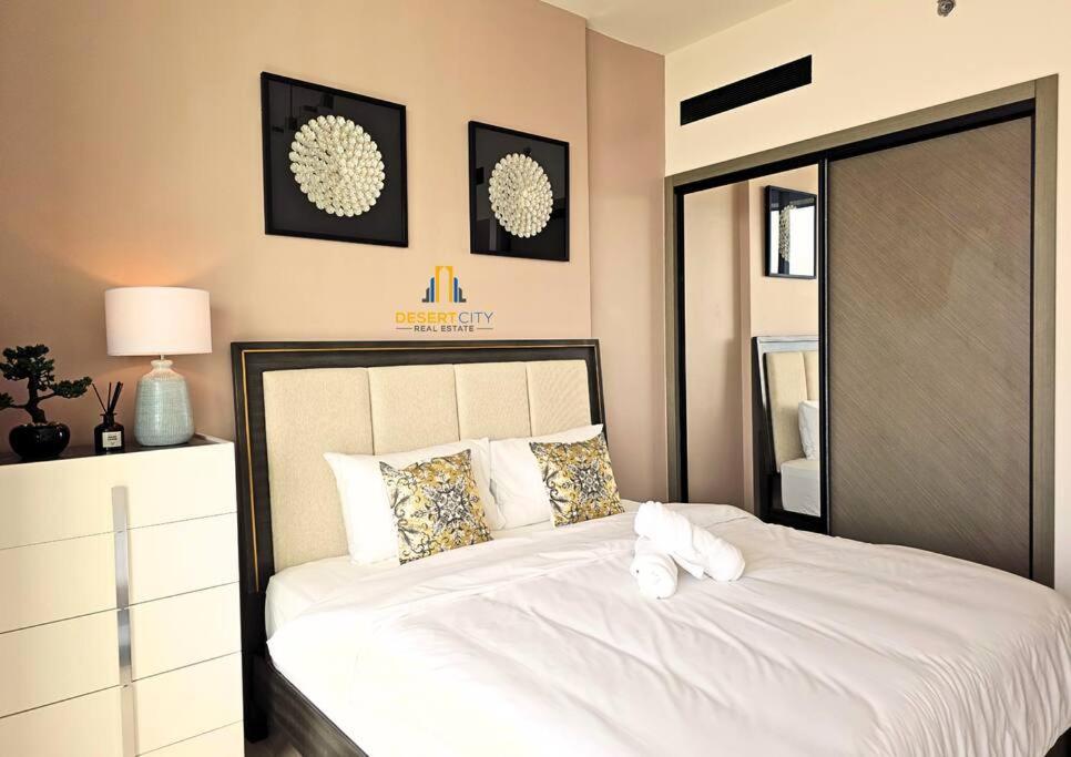 Fully Furnished 1 Bed In Jvc, Hosted By Desert Apartment Dubai