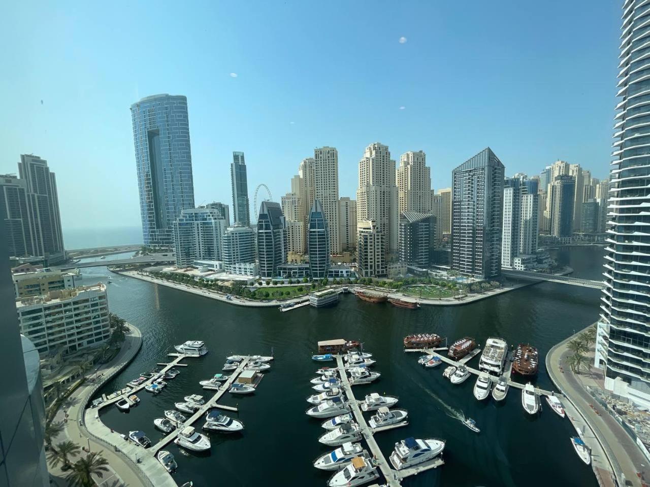 Marina Walk Gem Modern With Pool & Gym Access, Steps To & Metro *