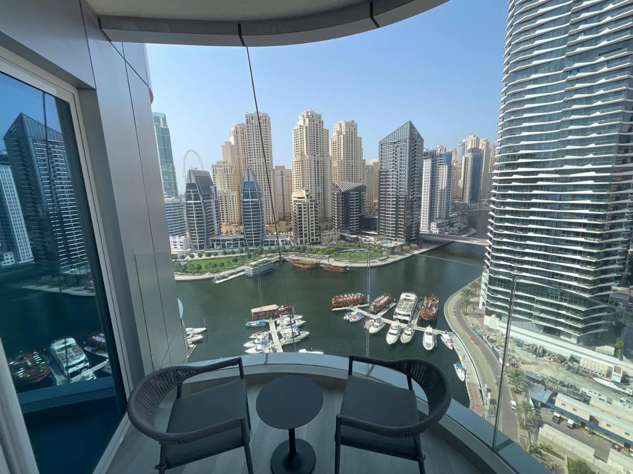 Apartment Marina Walk Gem Modern With Pool & Gym Access, Steps To & Metro *