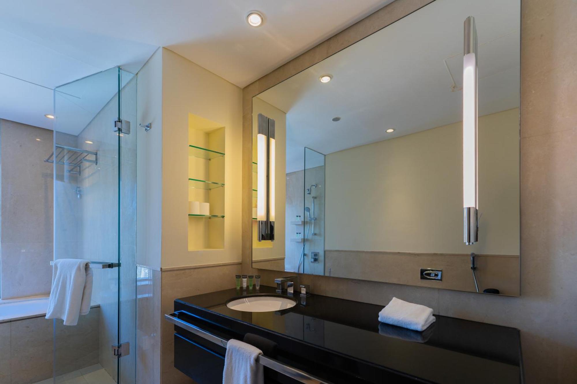 Kempinski Avenue With Marina Views Apartment