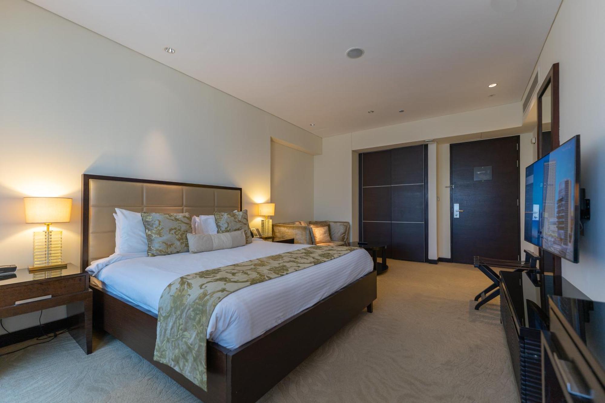 Kempinski Avenue With Marina Views *
