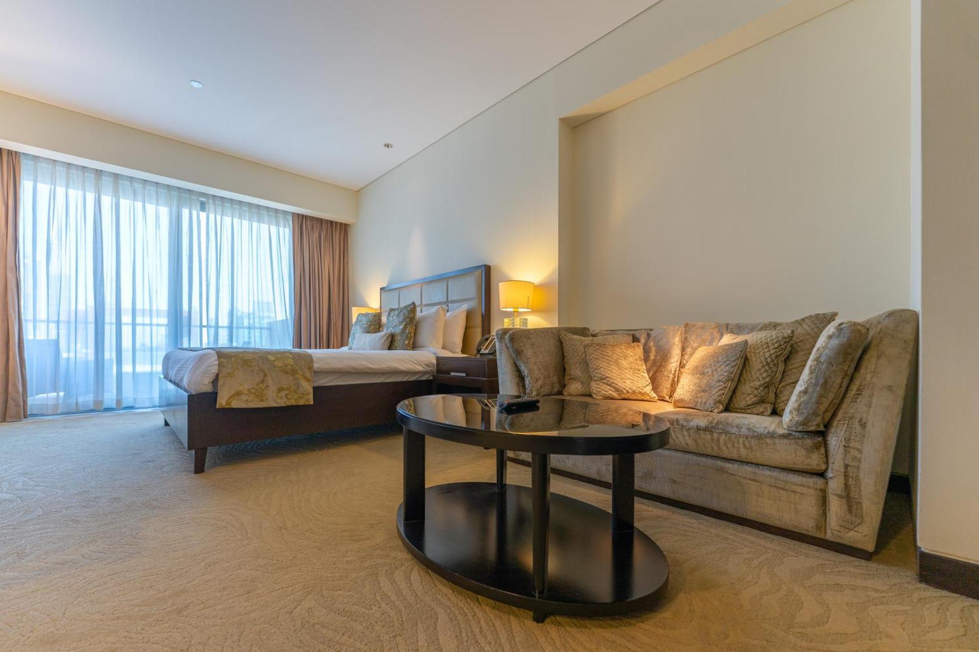 Kempinski Avenue With Marina Views Apartment Dubai