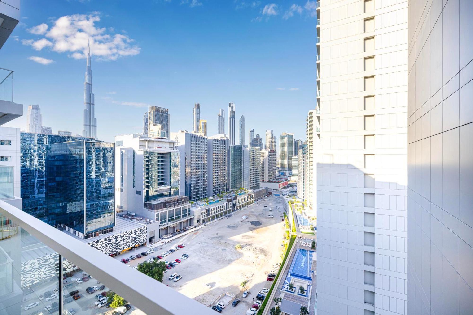 Modern With Stunning View - Damac Majestine Tower
