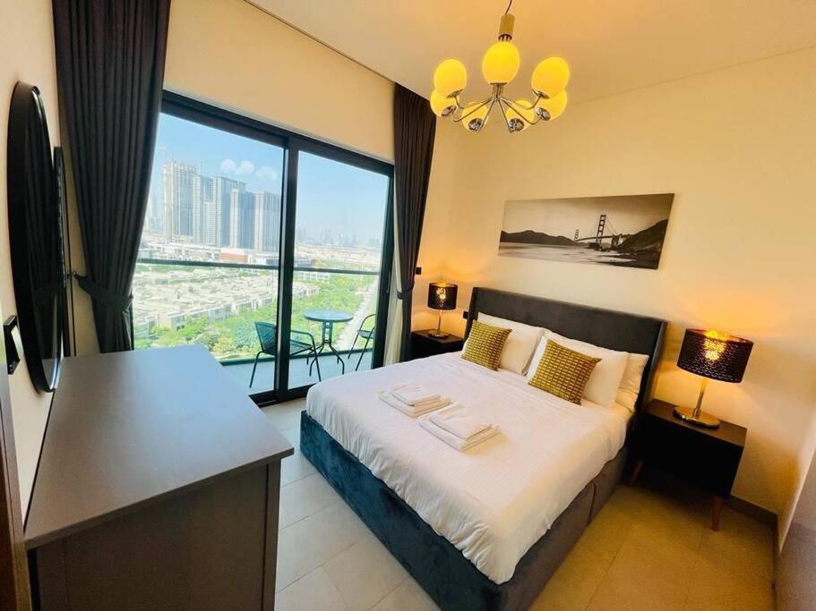 Burj Khalifa Skyline View Sobha Waves - Sobha Hartland Dubai