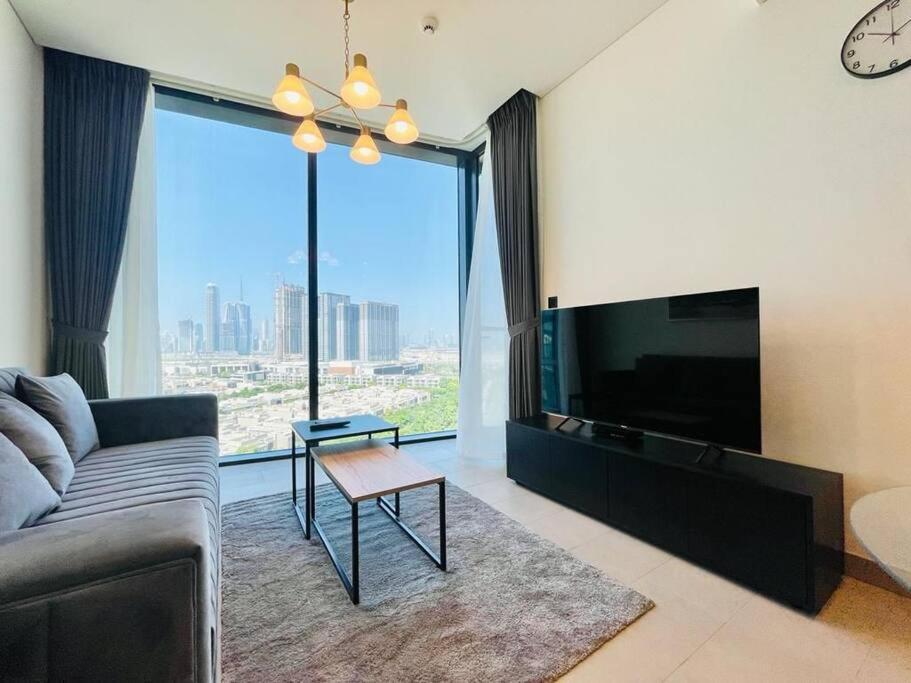 Apartment Burj Khalifa Skyline View Sobha Waves - Sobha Hartland