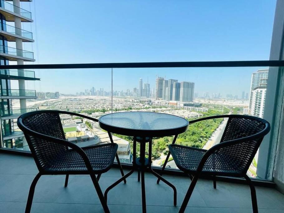 Burj Khalifa Skyline View Sobha Waves - Sobha Hartland Apartment *