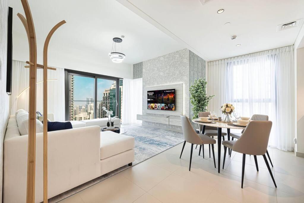 Tick - 2br Burj Khalifa & Fountain Views Burj Crown Apartment