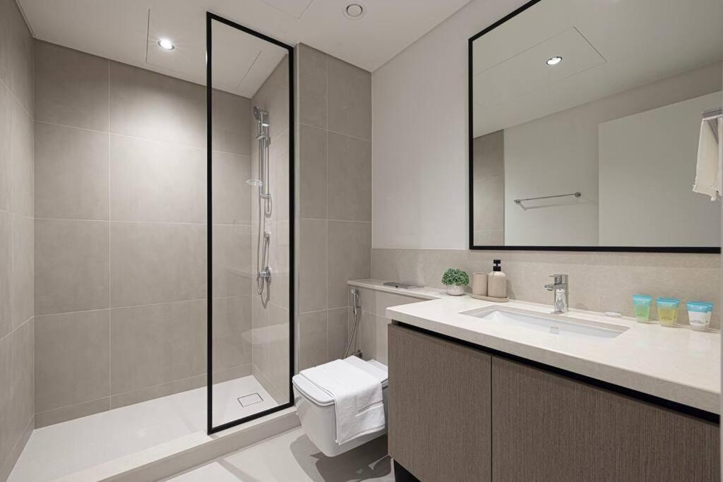 Tick - 2br Burj Khalifa & Fountain Views Burj Crown Dubai
