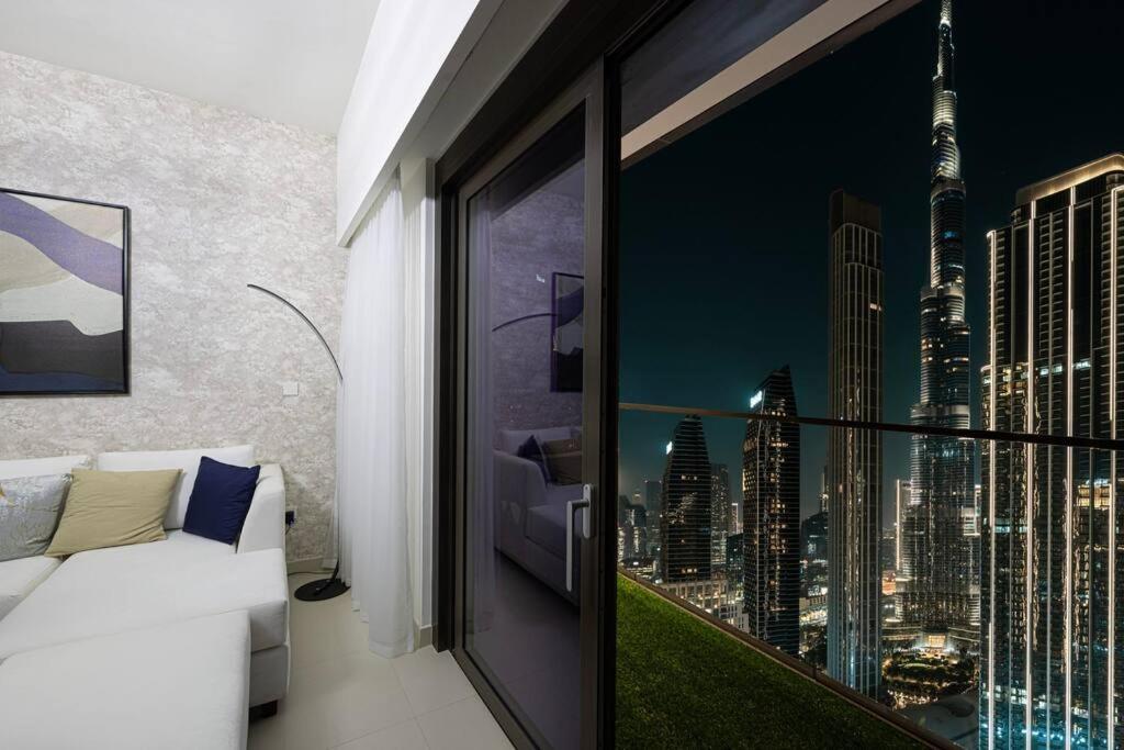 Tick - 2br Burj Khalifa & Fountain Views Burj Crown Apartment *