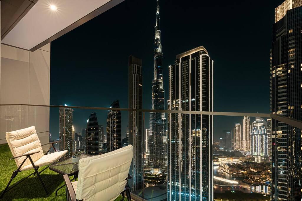 Tick - 2br Burj Khalifa & Fountain Views Burj Crown Apartment *