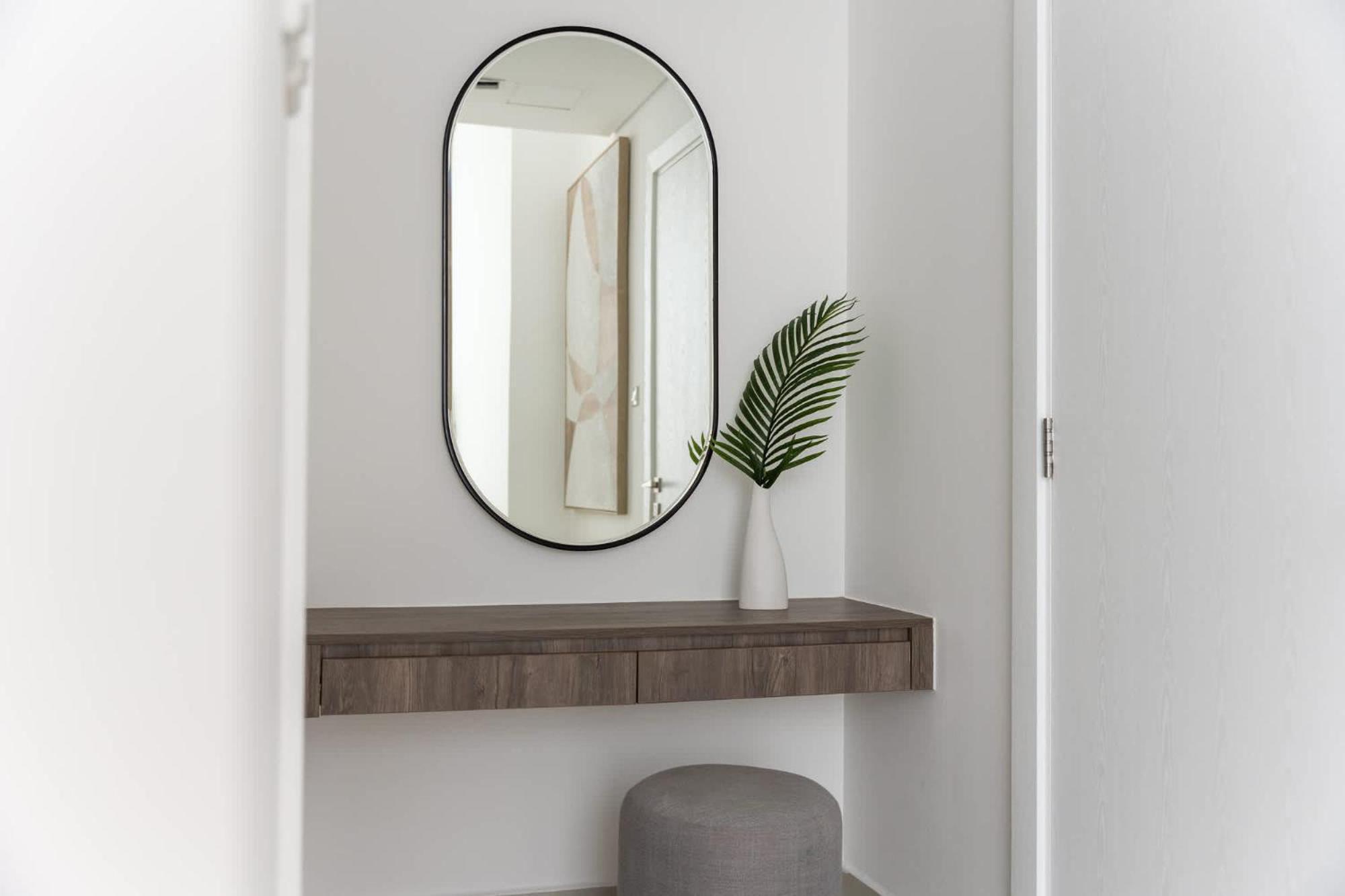 A Gorgeous Flat In The Heart Of Jvc