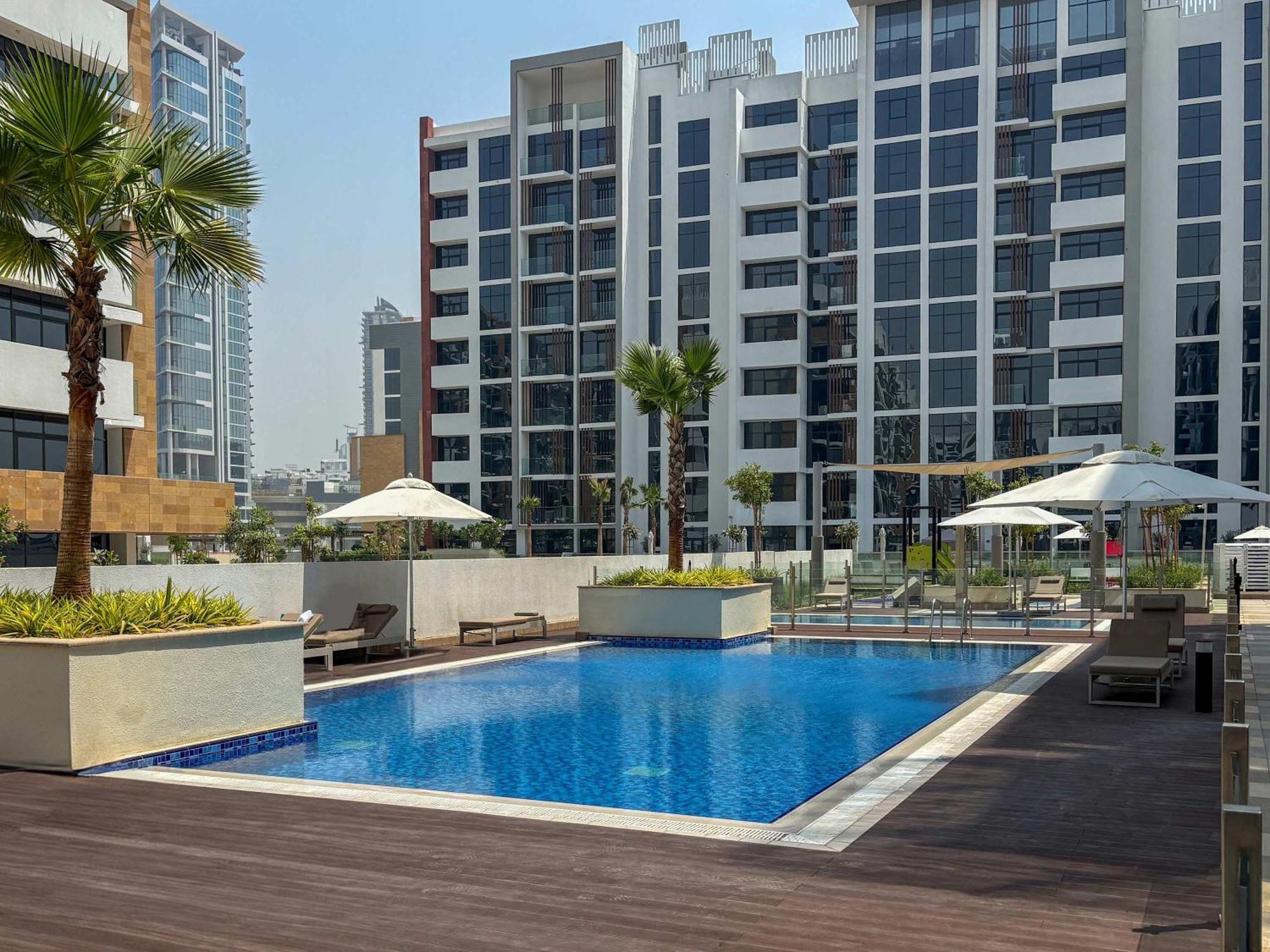 Frank Porter - Azizi Riviera 28 Apartment Dubai