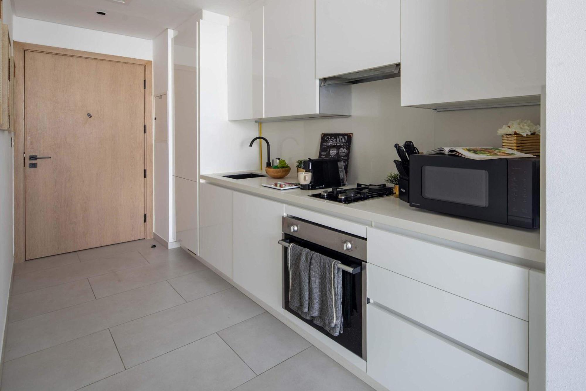 Frank Porter - Marquise Square Tower Apartment