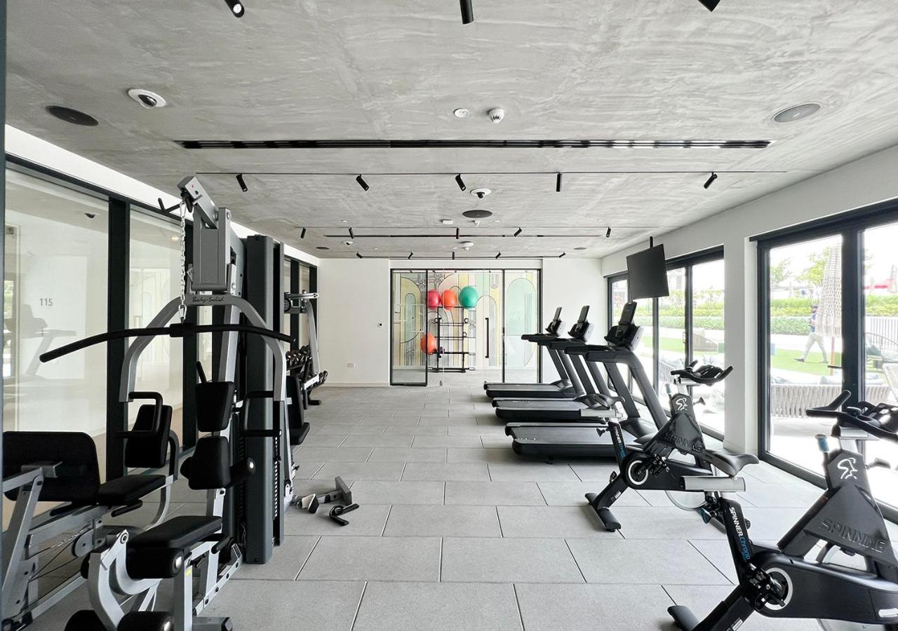 First Class In Hills - Next To Hills Mall - Socio, Collective And Golfville Towers * Dubai