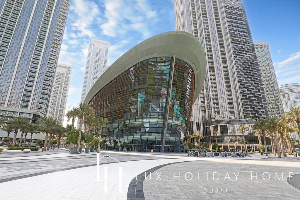 Lux Burj Khalifa View Across Mall Dubai
