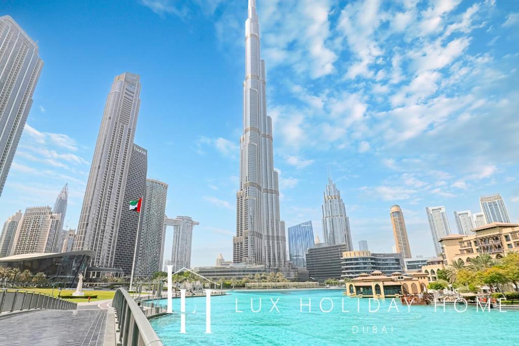 Lux Burj Khalifa View Across Mall * Dubai
