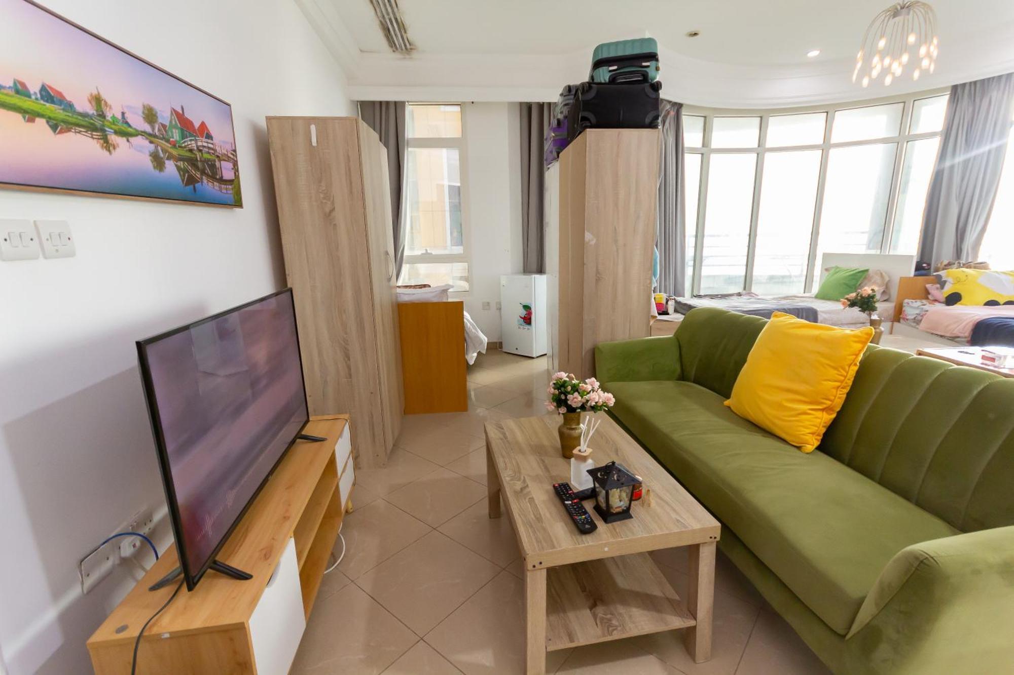Spacious For Girls In Marina فتيات فقط *