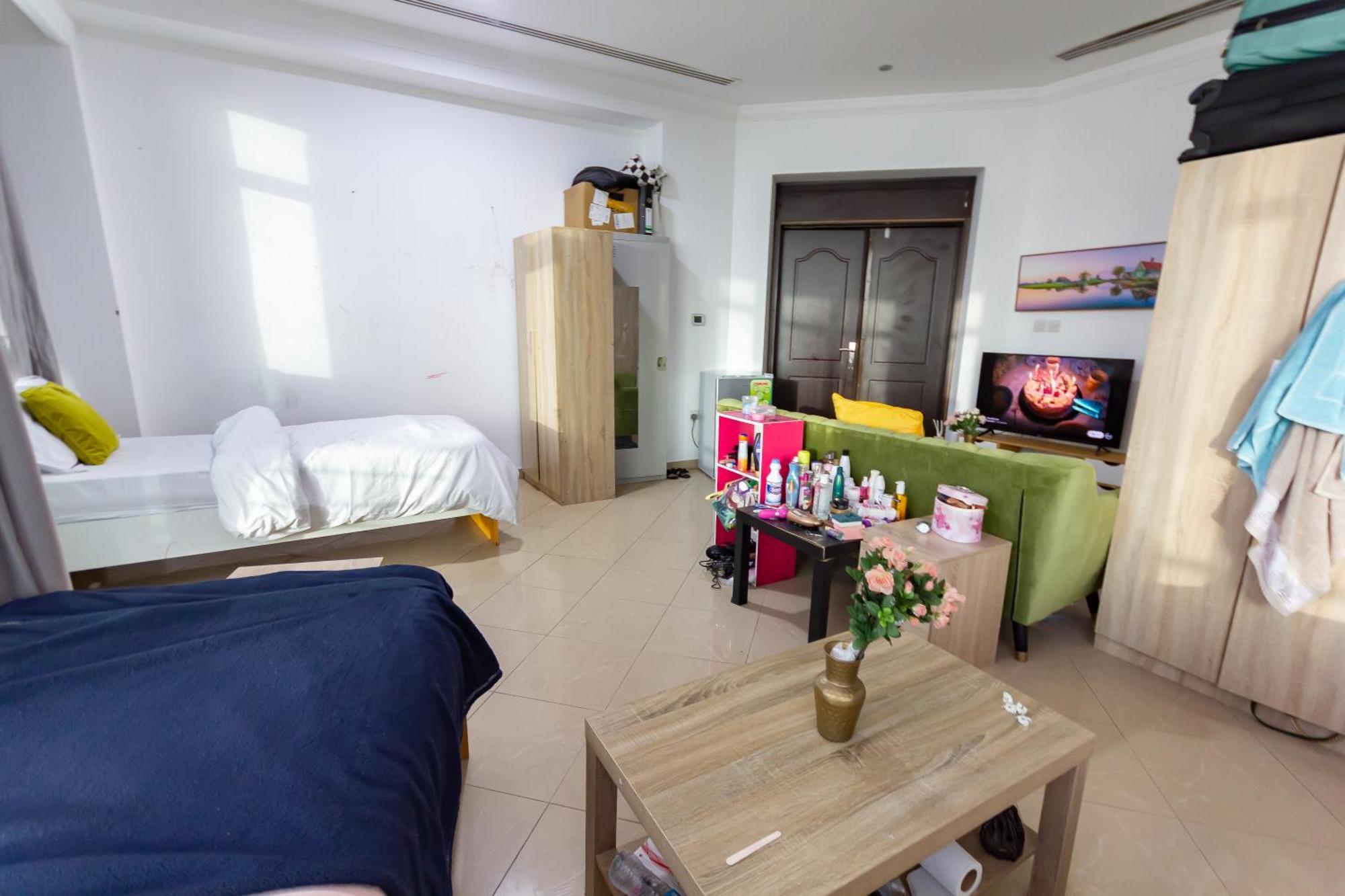Spacious For Girls In Marina فتيات فقط Apartment Dubai