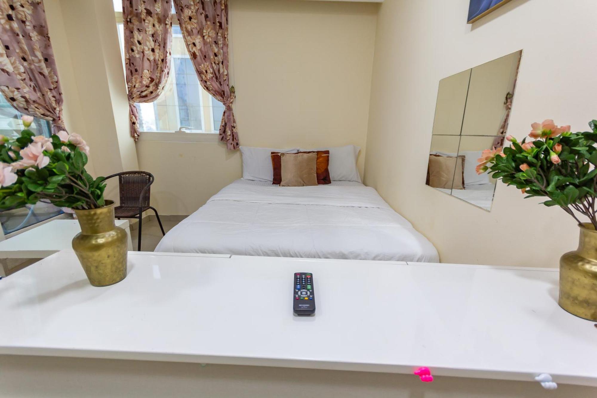 Apartment Spacious For Girls In Marina فتيات فقط *