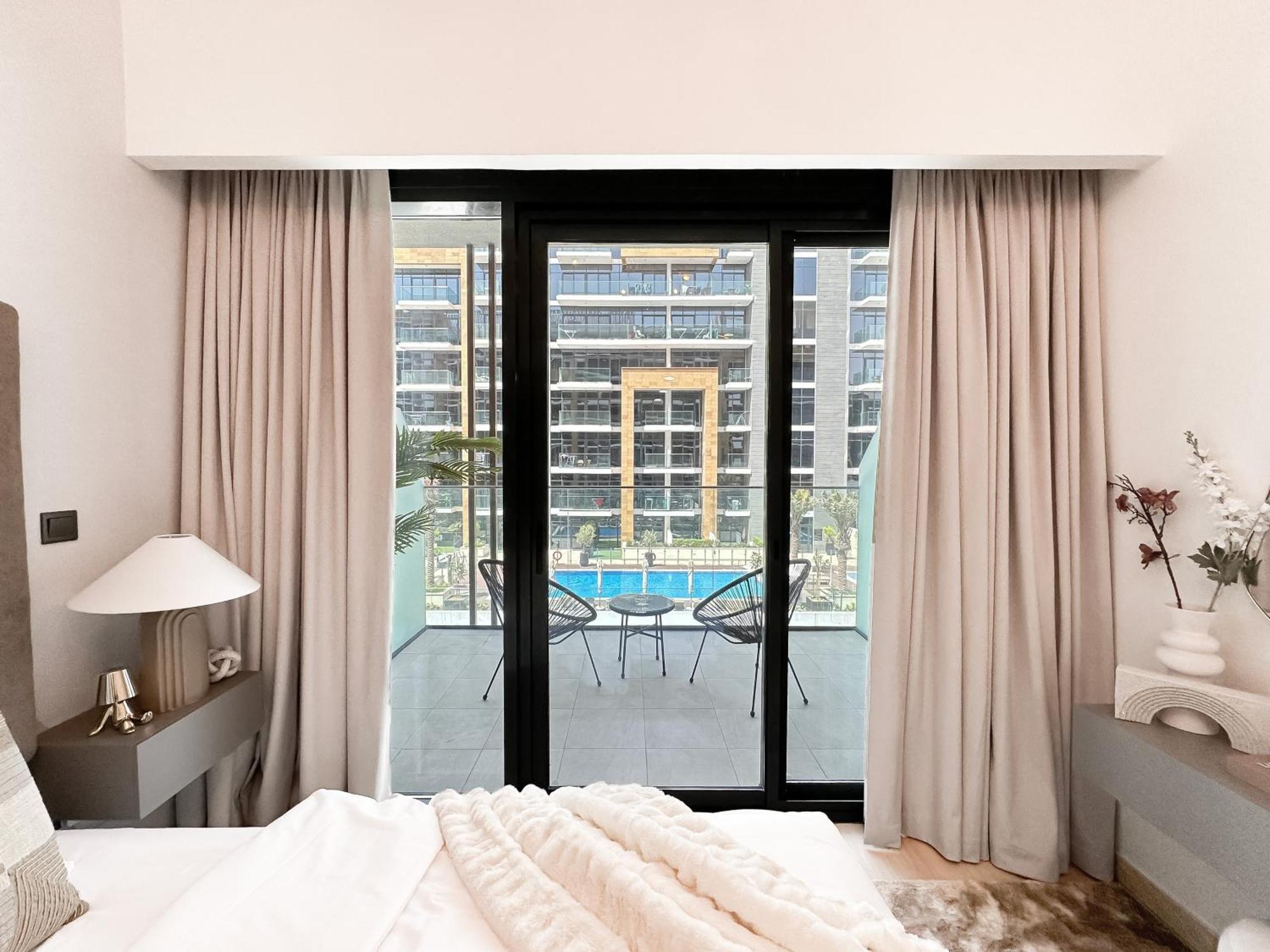 Apartment Trophy Blissful Bend In Meydan With Pool Views Dubai