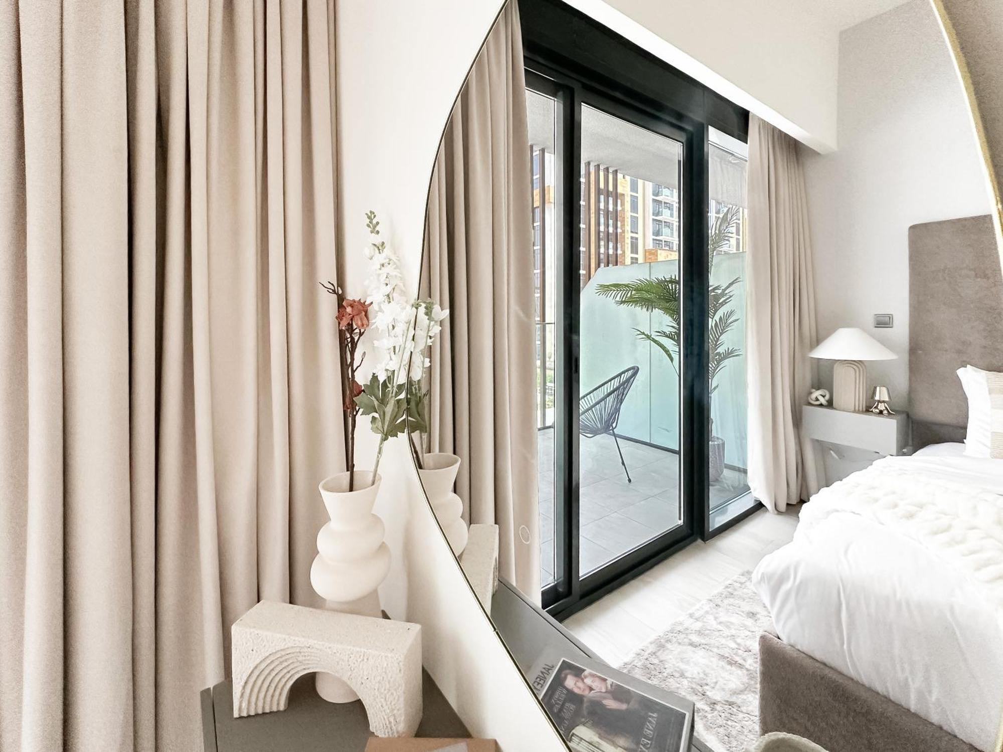 Trophy Blissful Bend In Meydan With Pool Views Apartment