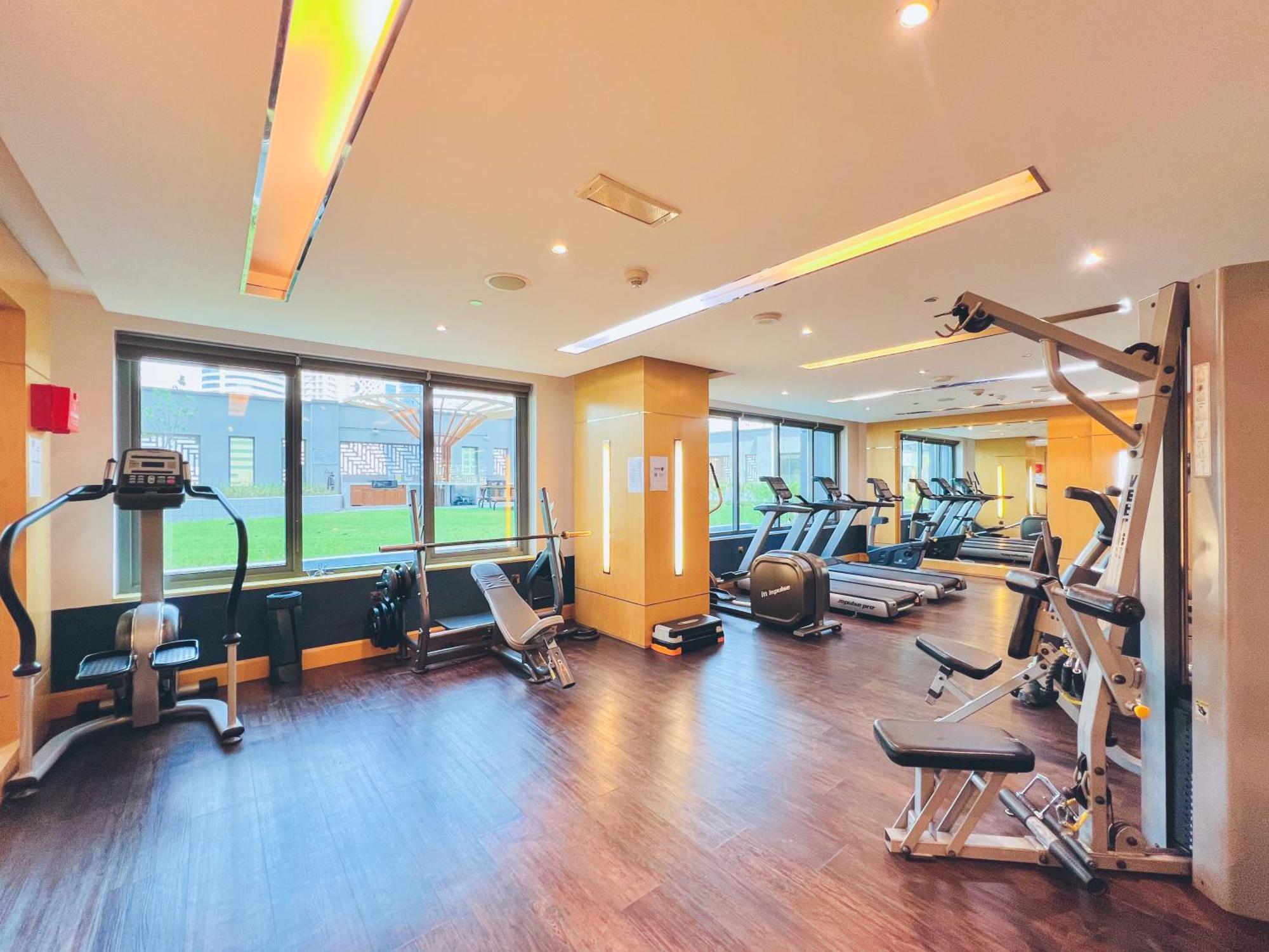 Waves - Executive Bay Studio, Canal View And Modern Amenities Apartment Dubai