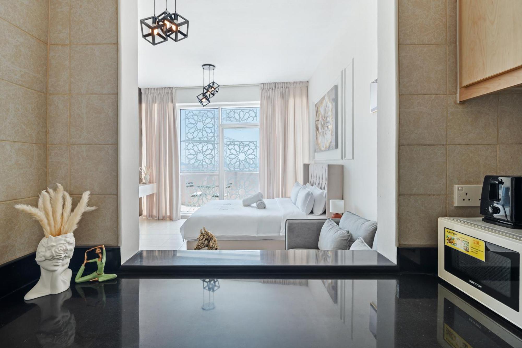 Luxury - Urban Oasis *