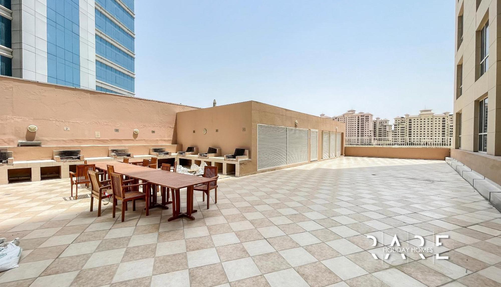 Rare Homes - View - Near Me'aisem Centre - The Crescent Tower A - Production - R910 Apartment Dubai