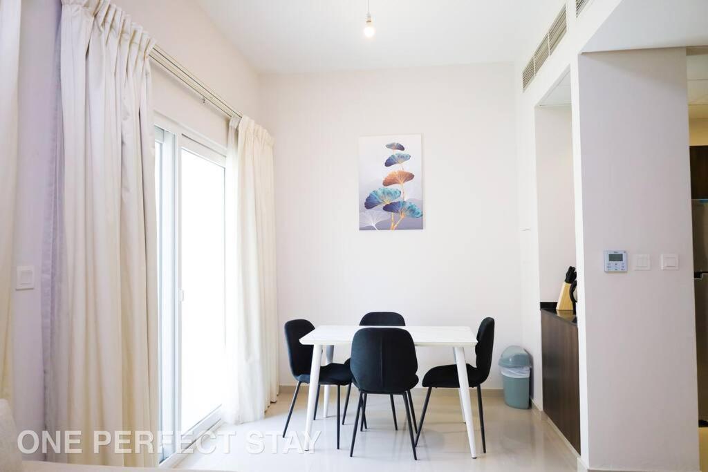 Elegant & Inviting 3br Townhouse