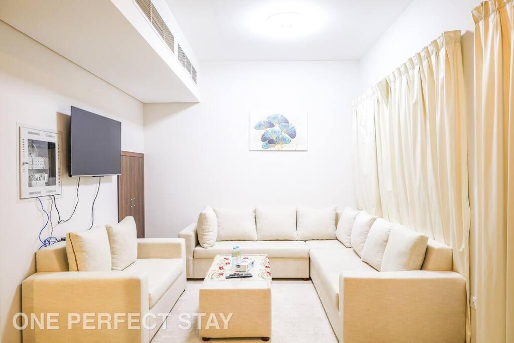 Elegant & Inviting 3br Townhouse Apartment *