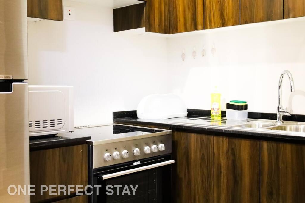 Apartment Elegant & Inviting 3br Townhouse *