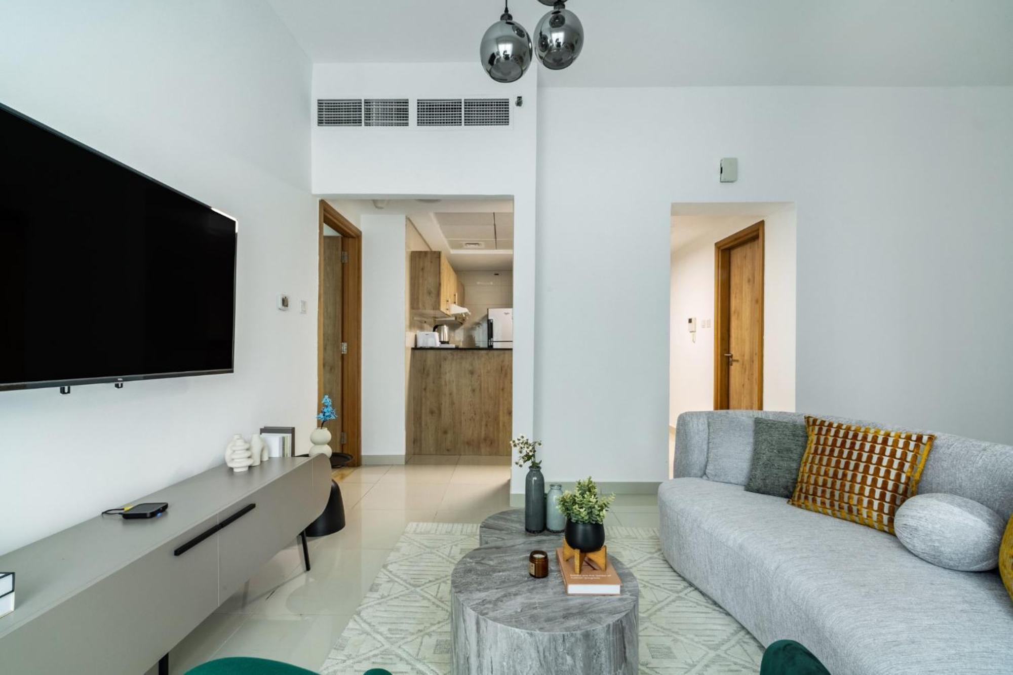 Shoresinn - Luxury 1br With Marina View