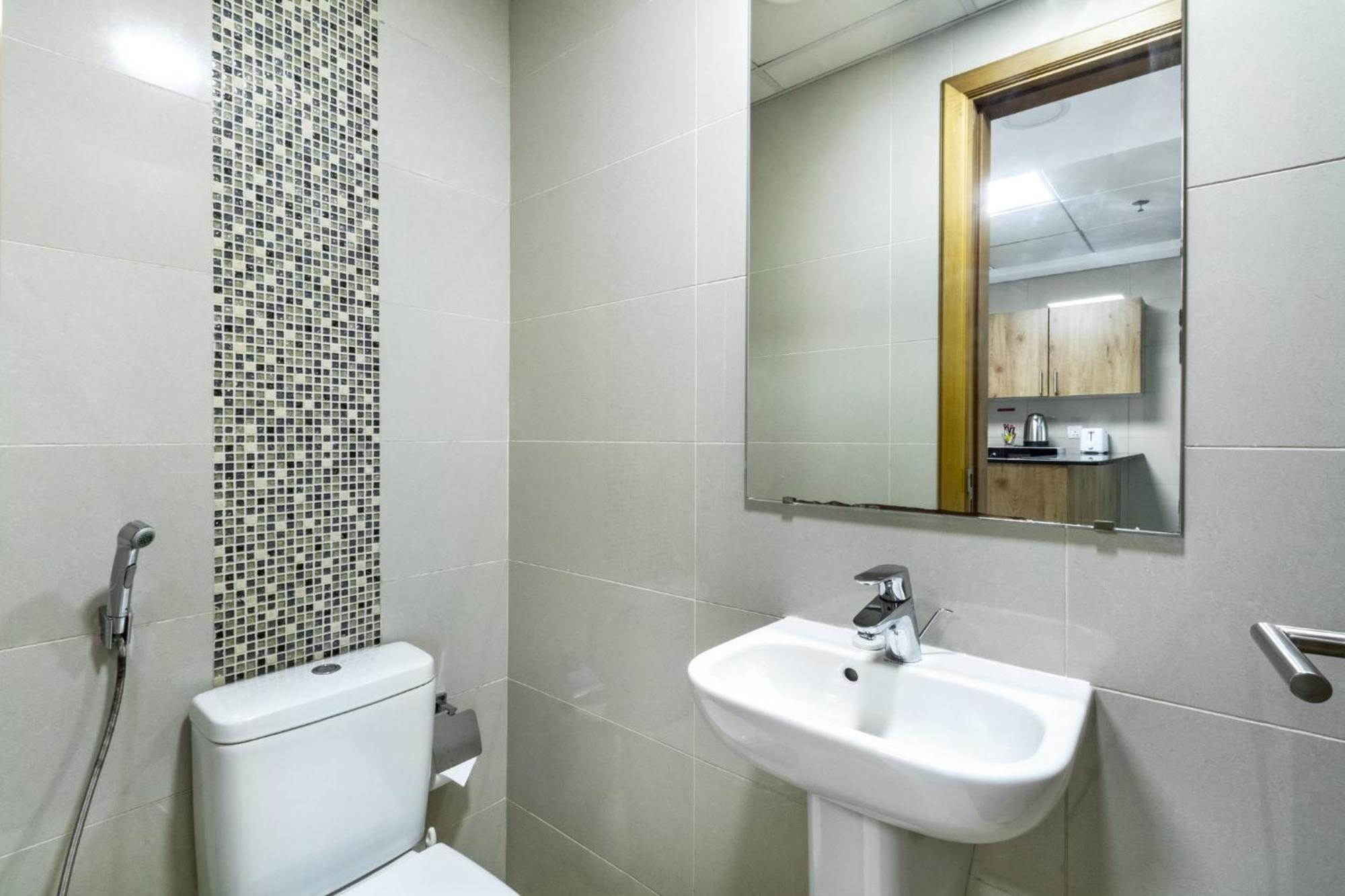 Apartment Shoresinn - Luxury 1br With Marina View