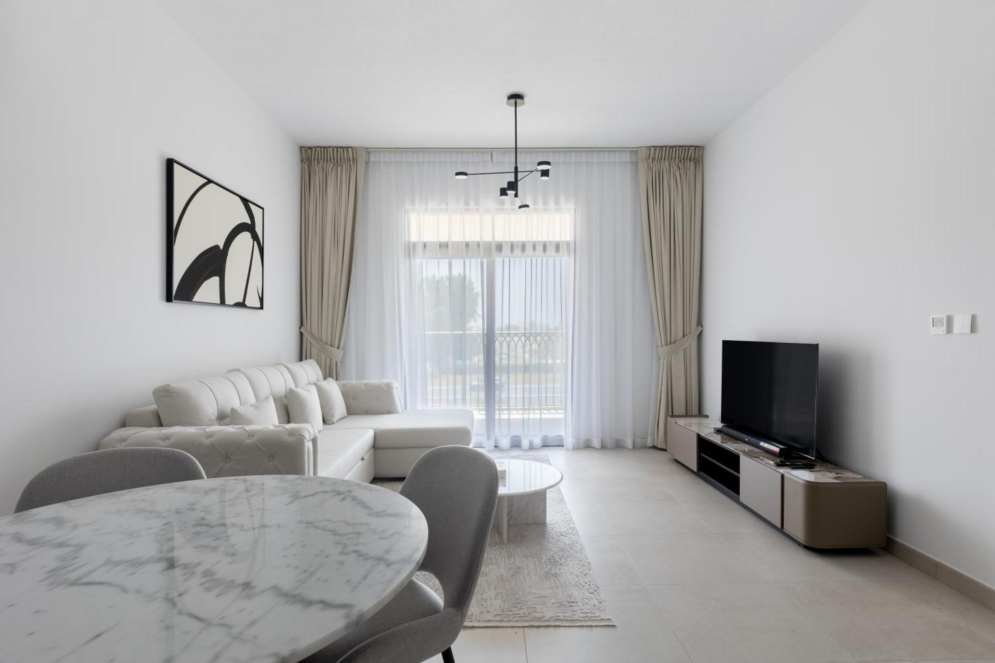 Apartment Charming 1-bd Apt, Mjl Community Dubai