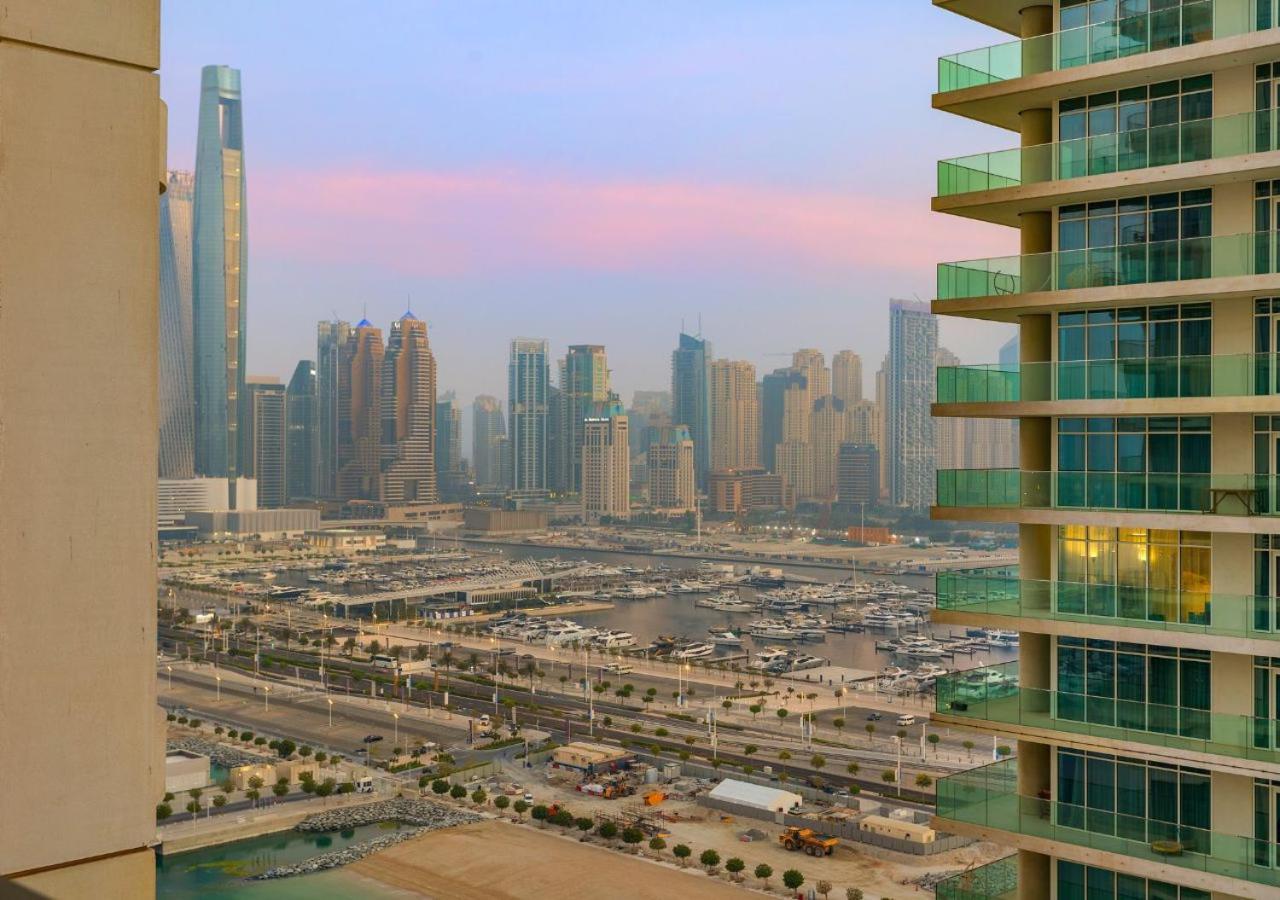 Apartment Full Sea View Marina Beachfront Escape With Private *