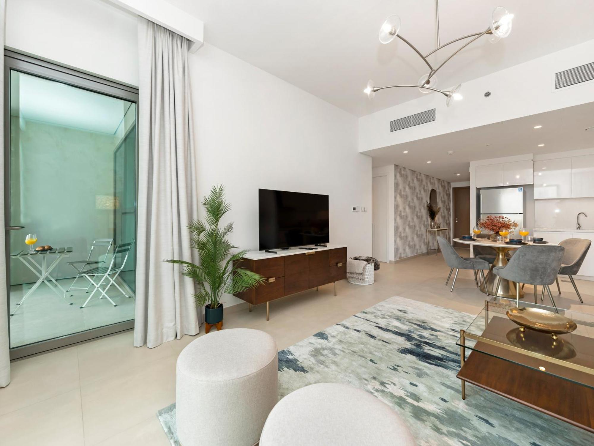 Luxury 2br, Burj And Fountain View, 2 Min Walk To Mall Apartment Dubai