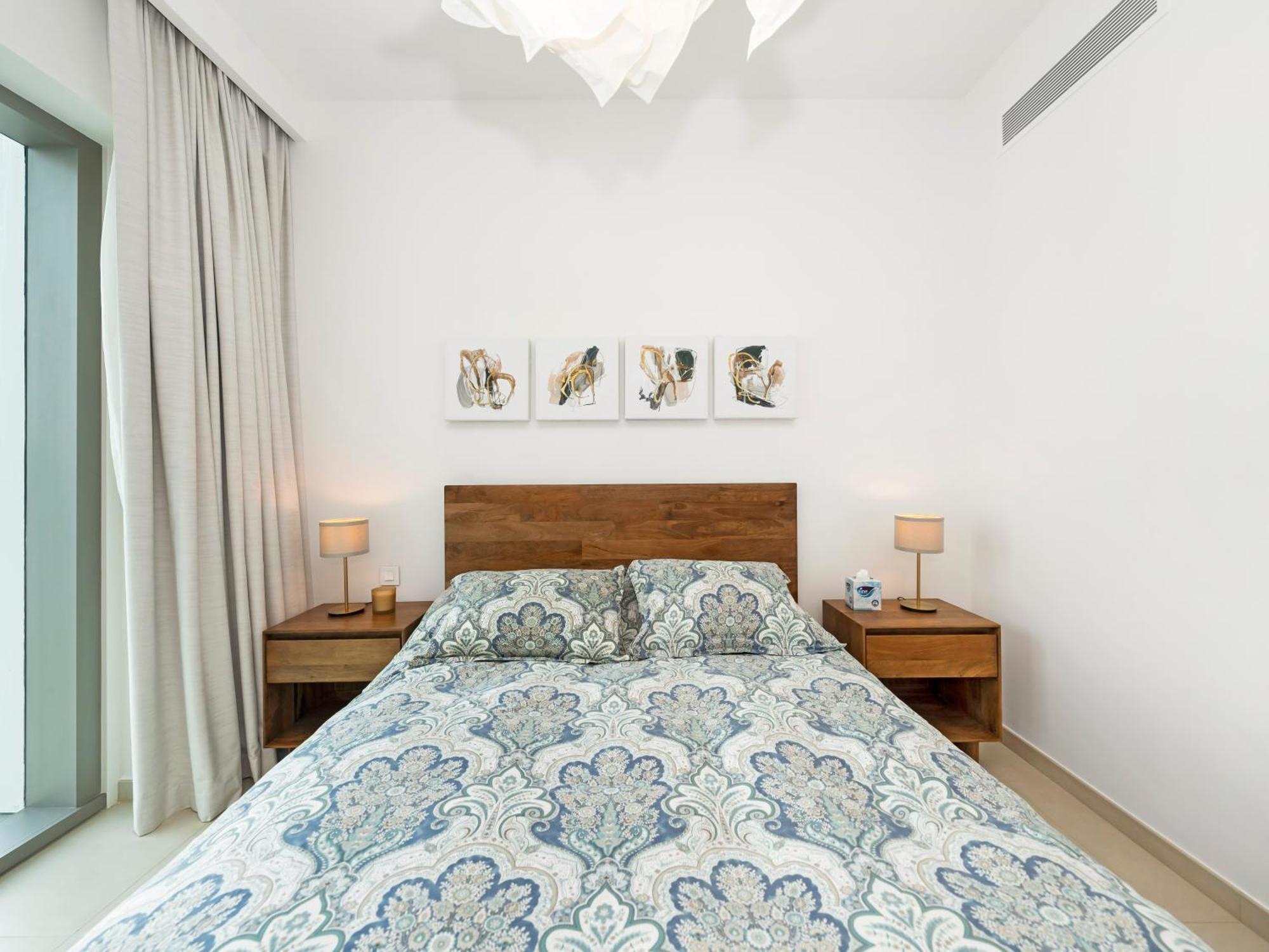 Luxury 2br, Burj And Fountain View, 2 Min Walk To Mall