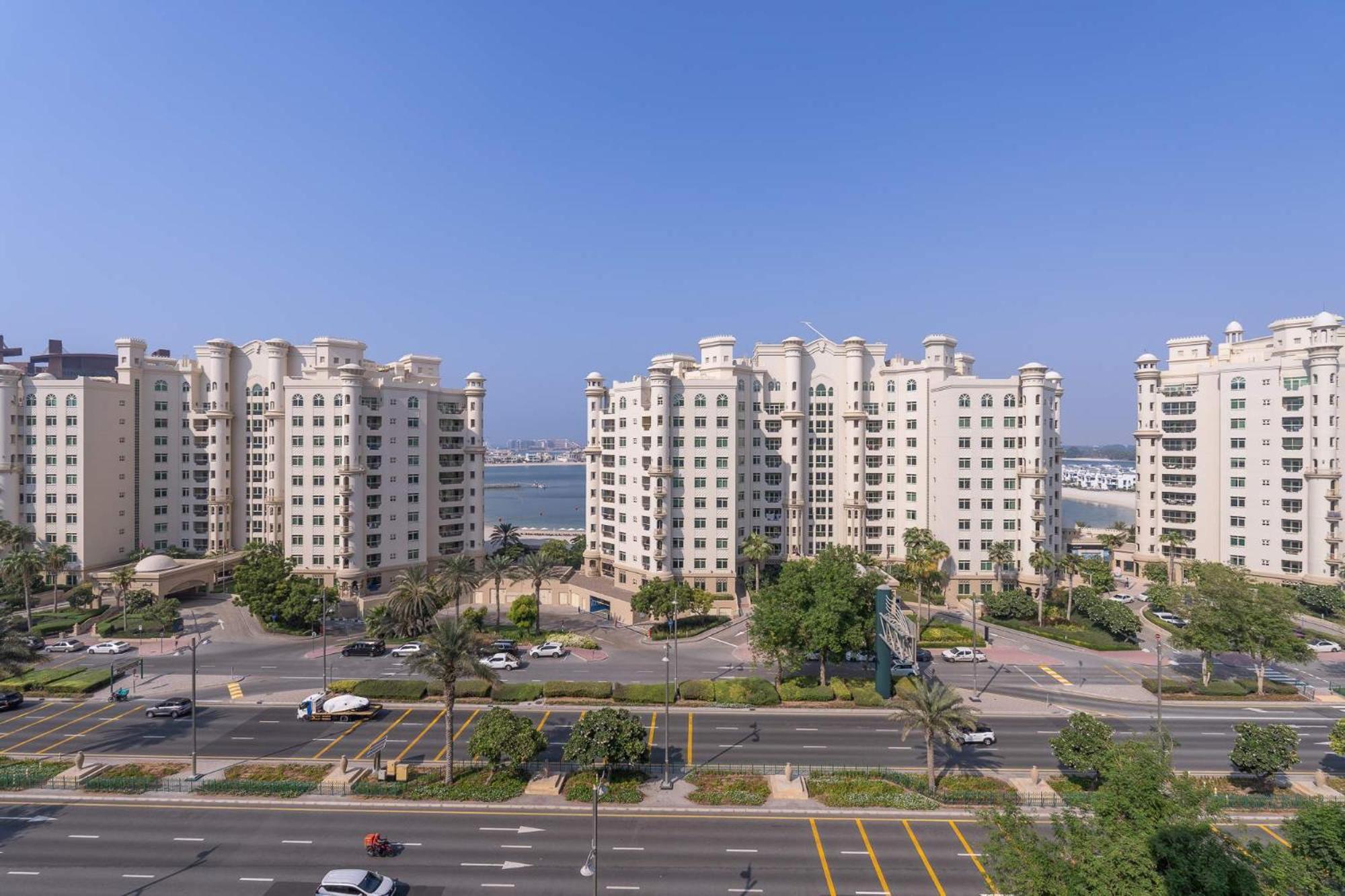 Prestigious 3-bedroom With Access On Palm Jumeirah!