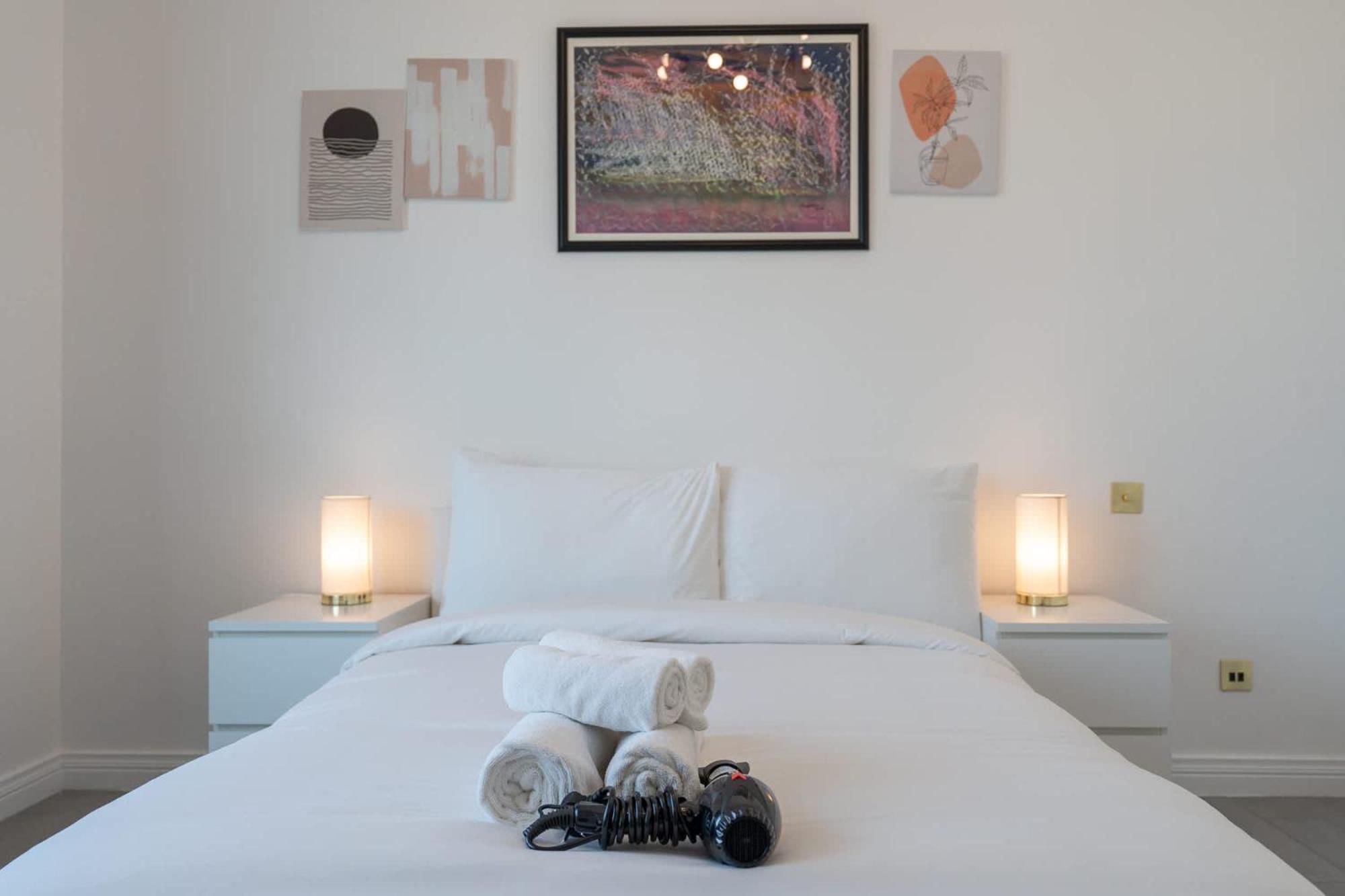 Prestigious 3-bedroom With Access On Palm Jumeirah! Apartment *