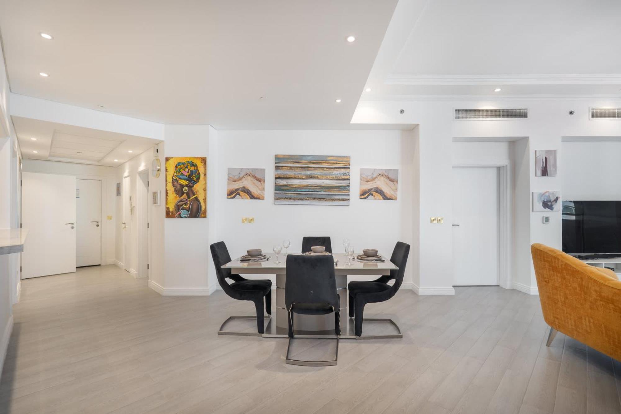 Prestigious 3-bedroom With Access On Palm Jumeirah!