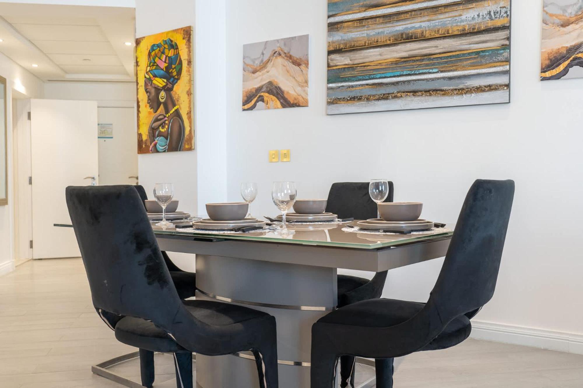 Apartment Prestigious 3-bedroom With Access On Palm Jumeirah!