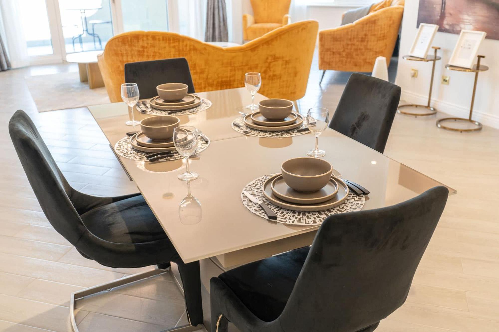 Apartment Prestigious 3-bedroom With Access On Palm Jumeirah! *