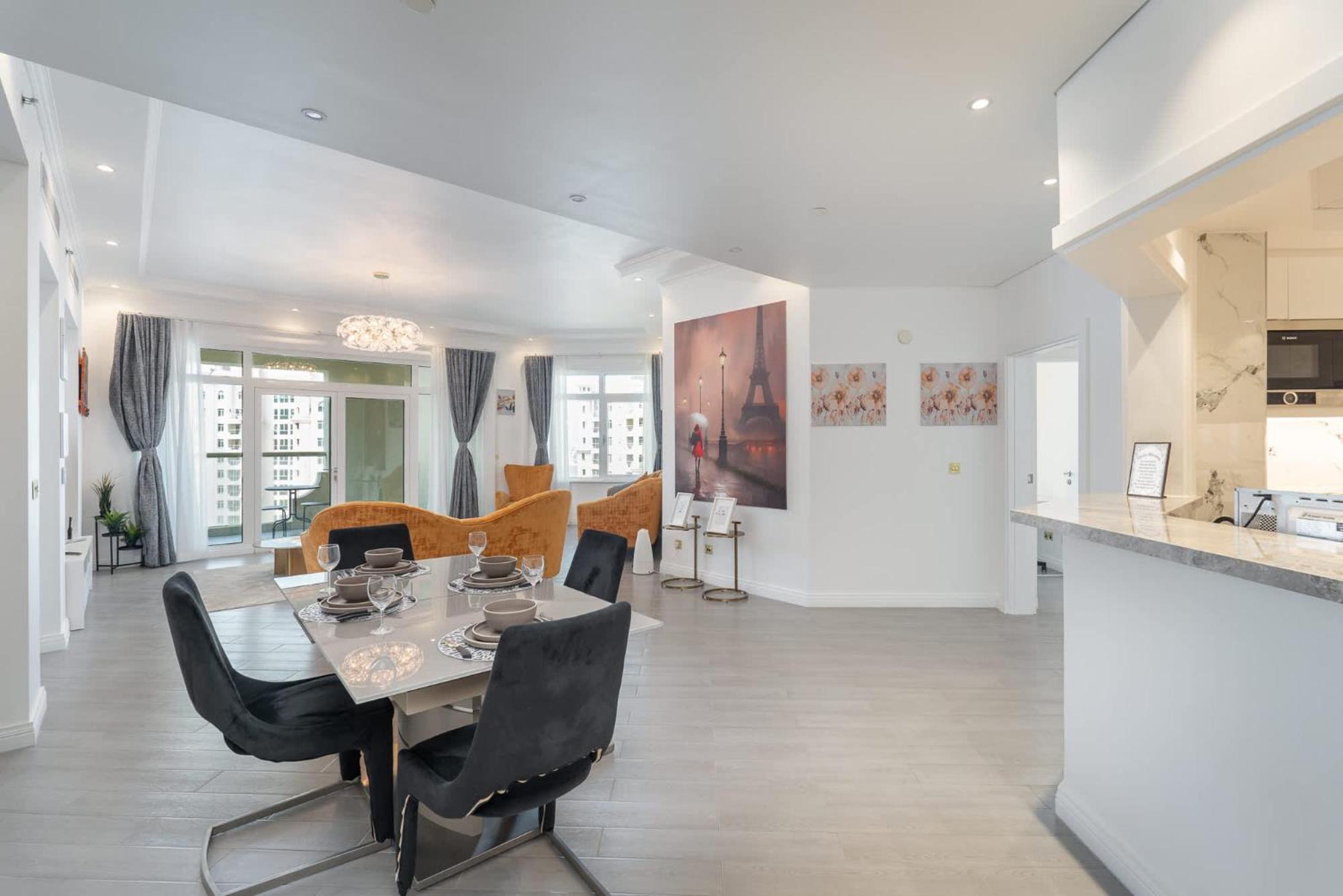Prestigious 3-bedroom With Access On Palm Jumeirah! Apartment *