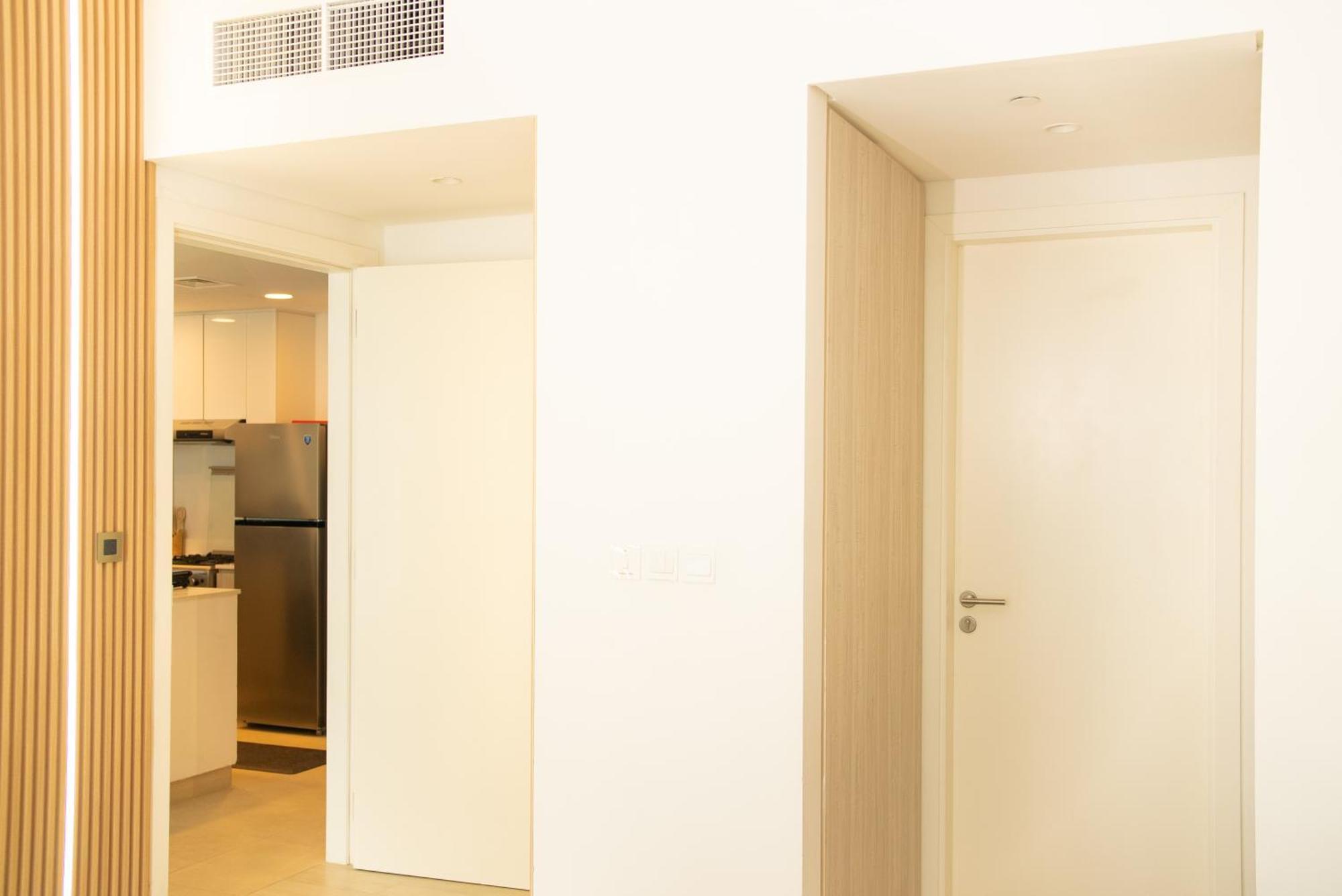 One With View In Sharjah Apartment *
