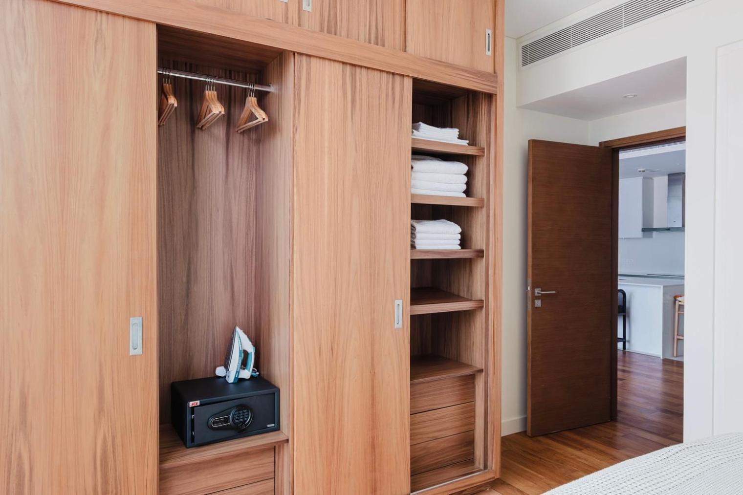 Blueground Walk Fully Furnished Kitchen Dxb-1552 *
