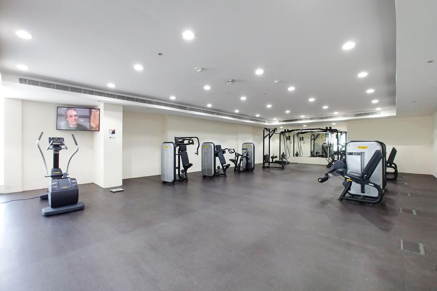 Blueground Sheikh Zayed Rd Pool Gym Dxb-143 Apartment
